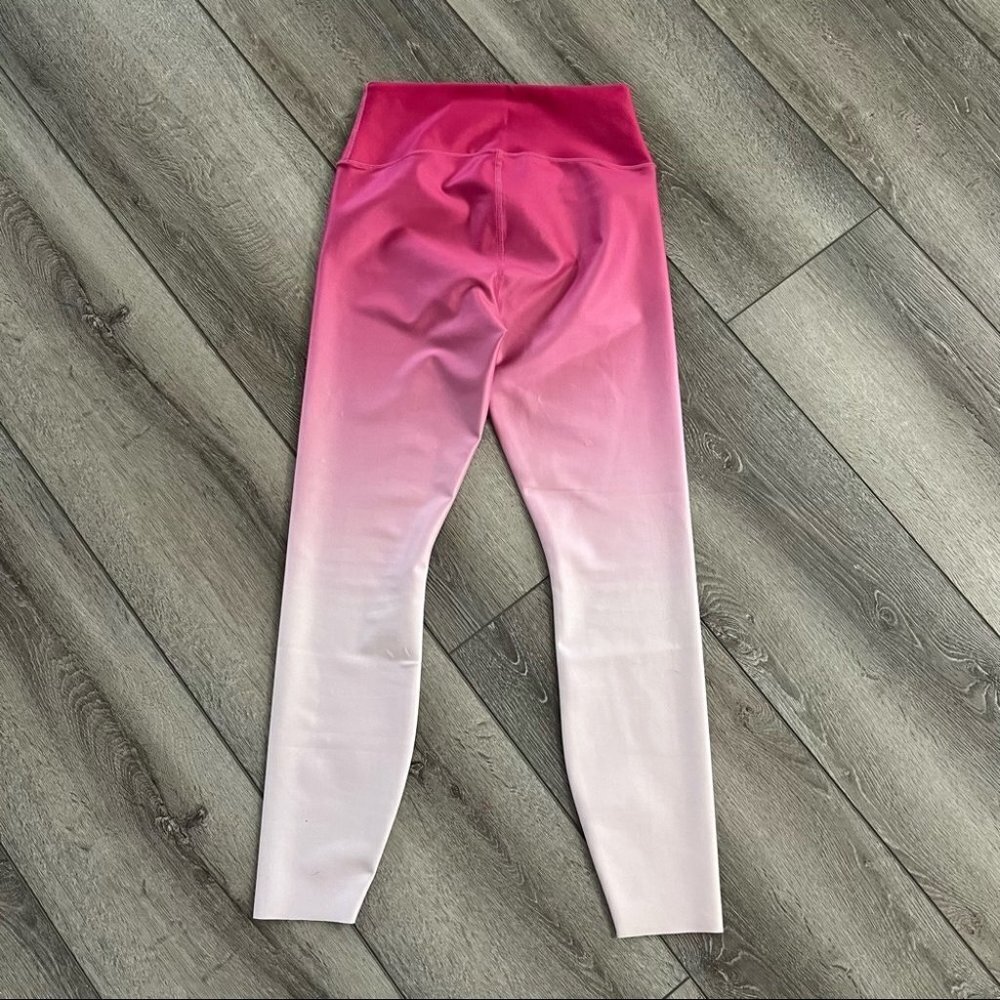Good American Pink Ombré leggings size Medium 2 - Picture 7 of 11